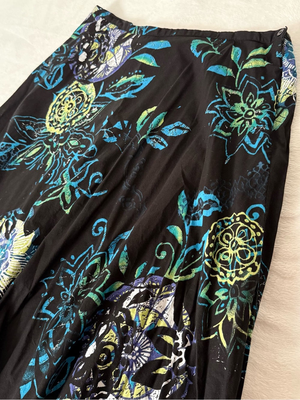 Chico’s Size 3 XL Floral Midi Skirt Black Blue Green Rayon A-Line Lined